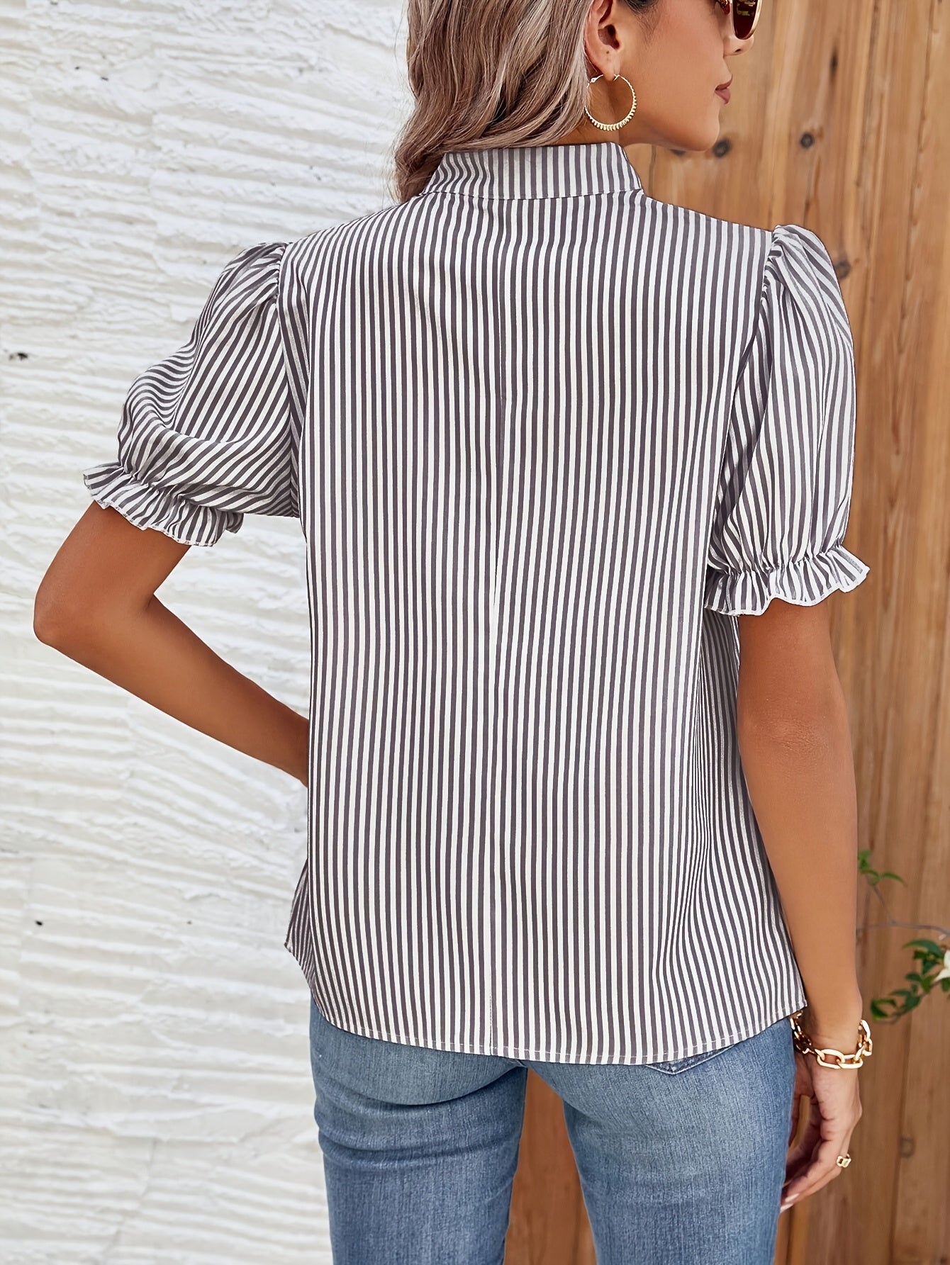 Sofie | Gestreepte Puffermet Bluse met V-hals