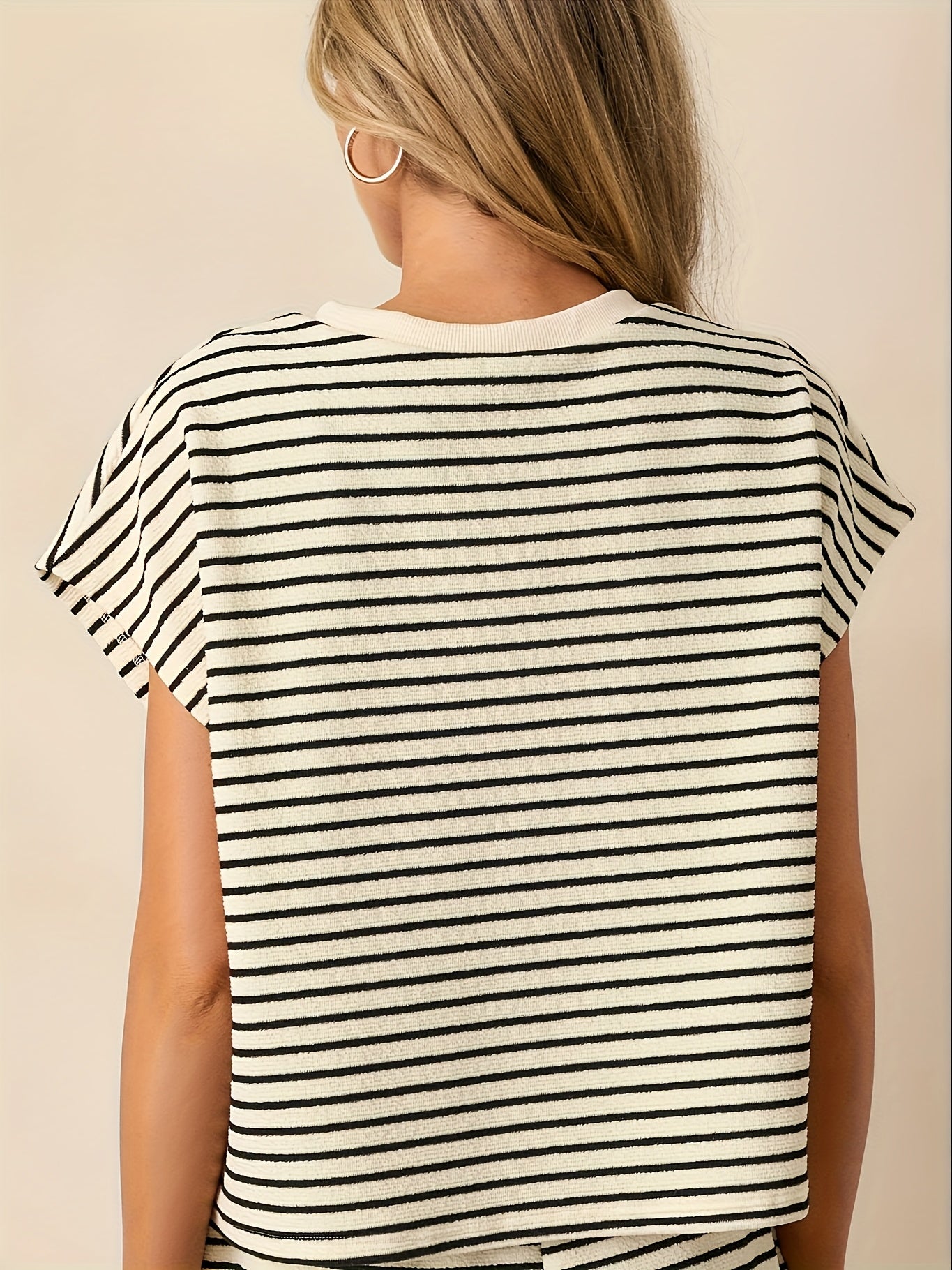 Lina | Stripete Sommersett med Topp og Shorts