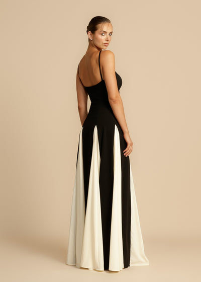 Annaliese | Midnattkontrast Elegant kjole