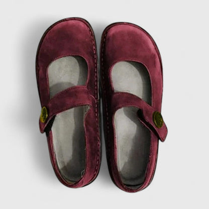 Comfortable Mary Jane Flats with Adjustable Strap and Round Toe
