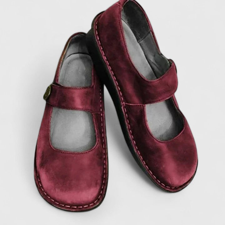Comfortable Mary Jane Flats with Adjustable Strap and Round Toe