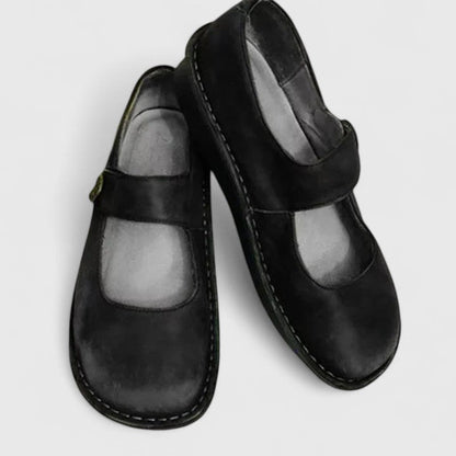 Comfortable Mary Jane Flats with Adjustable Strap and Round Toe