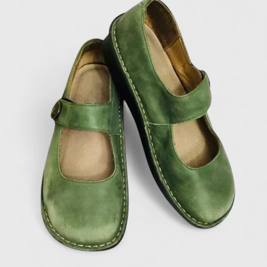 Comfortable Mary Jane Flats with Adjustable Strap and Round Toe