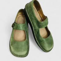 Comfortable Mary Jane Flats with Adjustable Strap and Round Toe