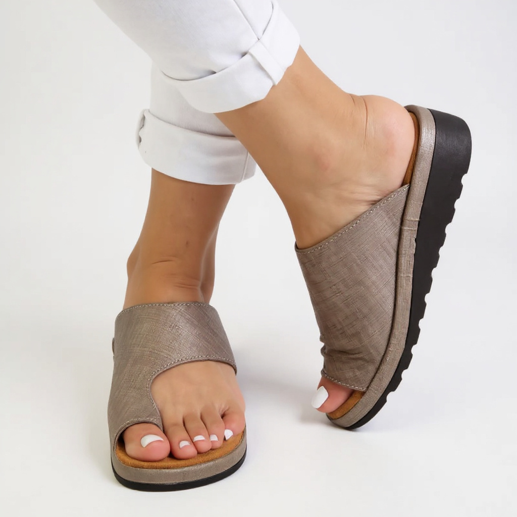 Comfortable Platform Sandals with Toe Loop and Wedge Sole