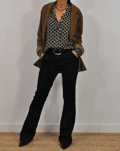 Relaxed Blouse with V-Neckline and Long Sleeves