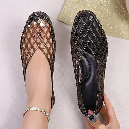Flat Jelly Shoes with Cut-Out Lattice Design